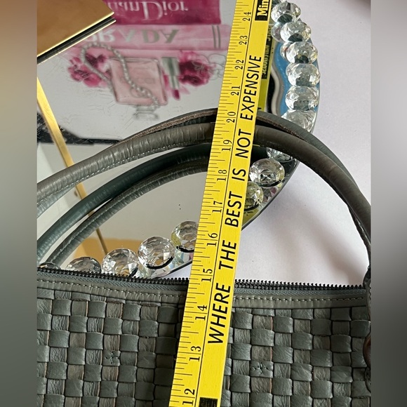 Handcrafted in India Woven real Leather Handbag - Picture 7 of 12